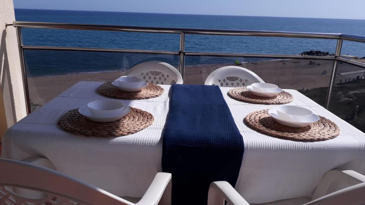Apartamentos Bon Repos Санта Сузана Екстериор снимка