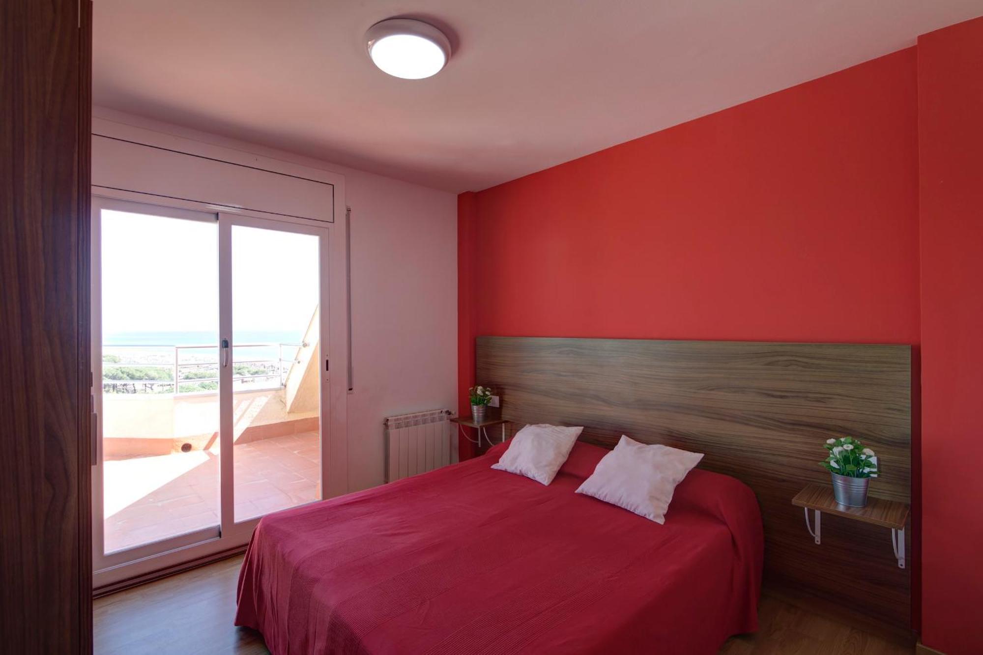 Apartamentos Bon Repos Санта Сузана Екстериор снимка